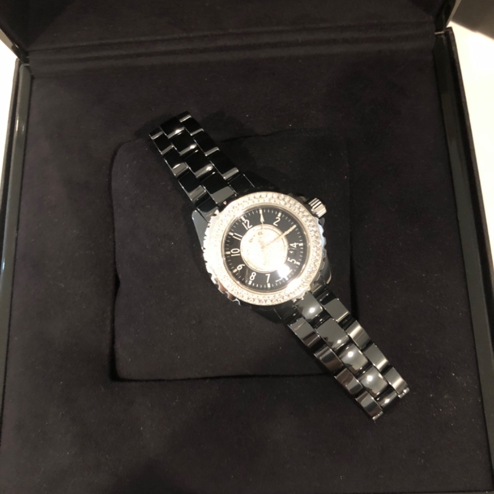 CHANEL WATCH - Picture 9 of 16